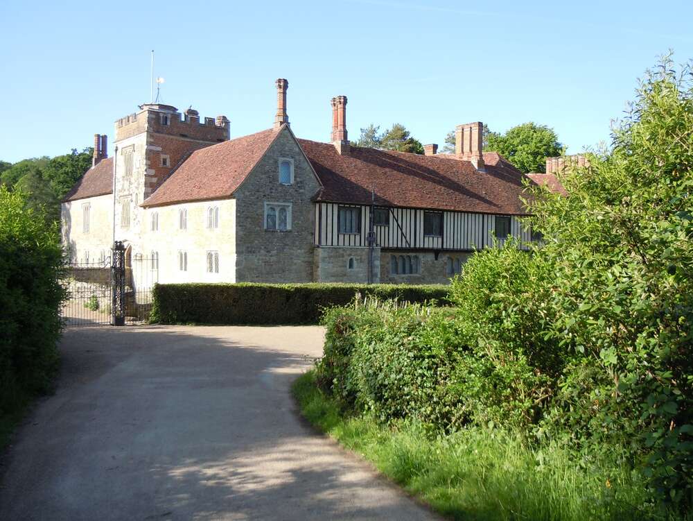 Exploring historic buildings and countryside around Sevenoaks