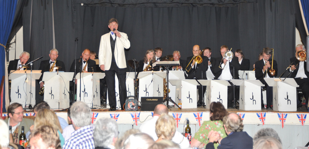 Jon Hamilton Big Band at the Woodman